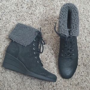 Ugg Zea Cold Weather Boots Size 9